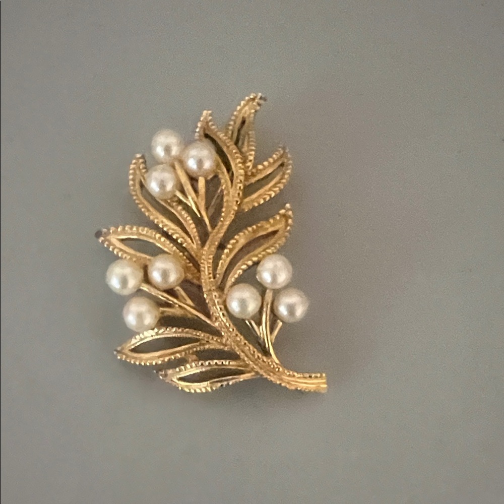 Trifari Gold and Pearl Floral Brooch